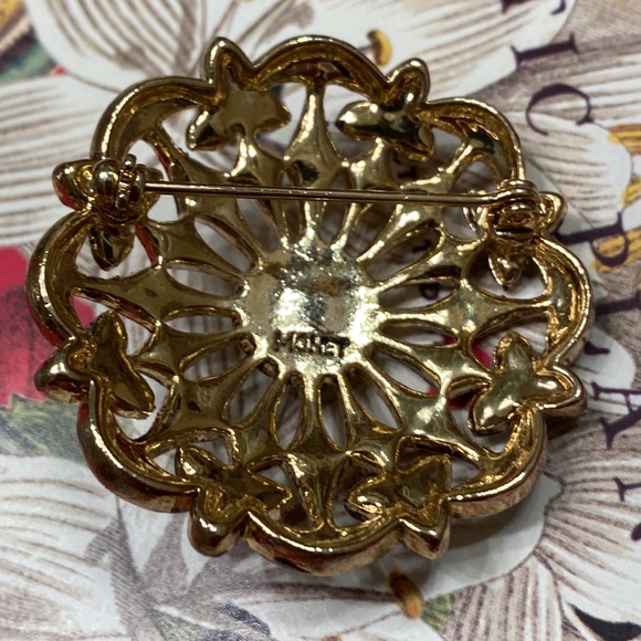 Vintage Monet enamel & rhinestone brooch 1 3/4” - Picture 5 of 5